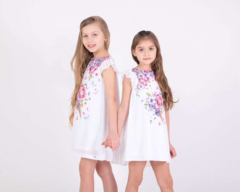 sesion-fotos-hermanas-hermanos-familia-madrid-alcorcon-mostoles-boadilla-pozuelo-villaviciosa-fotografo-fotografa