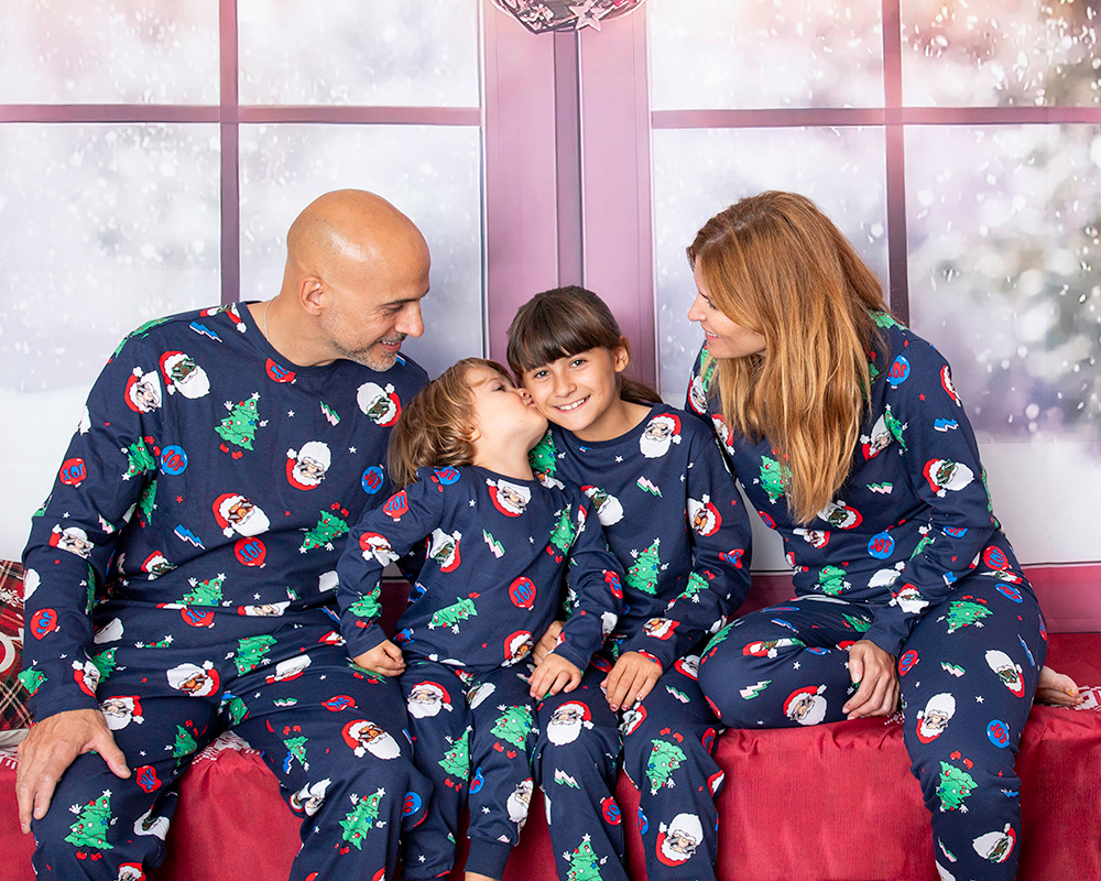 sesion-fotos-navidad-madrid-alcorcon-boadilla-pozuelo-aravaca-villaviciosa-mostoles-fuenlabrada-leganes-getafe-rozas-majadahonda-postales-postal-tarjeta-familia