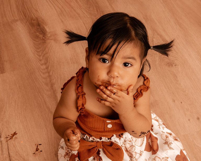sesion-fotos-cumple-bebe-tarta-smash-cake-madrid